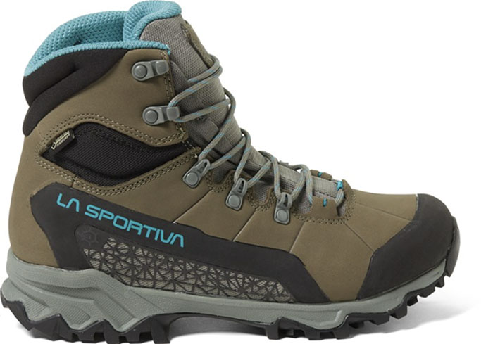 Ankle support sale hiking boots womens